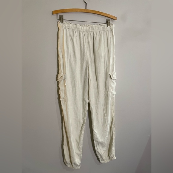 Aerie Cream Cargo Pants with Drawstring Waist - Picture 5 of 5